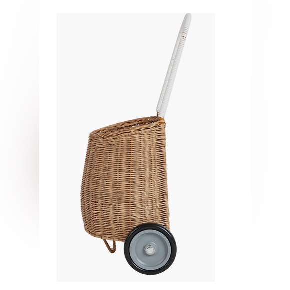 LUGGY WHEELED RATTAN BASKET - Picture 3 of 9